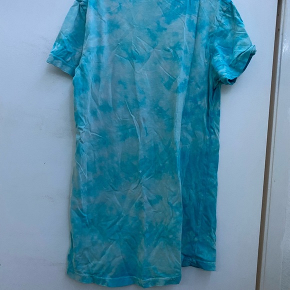 t shirt - Picture 3 of 3